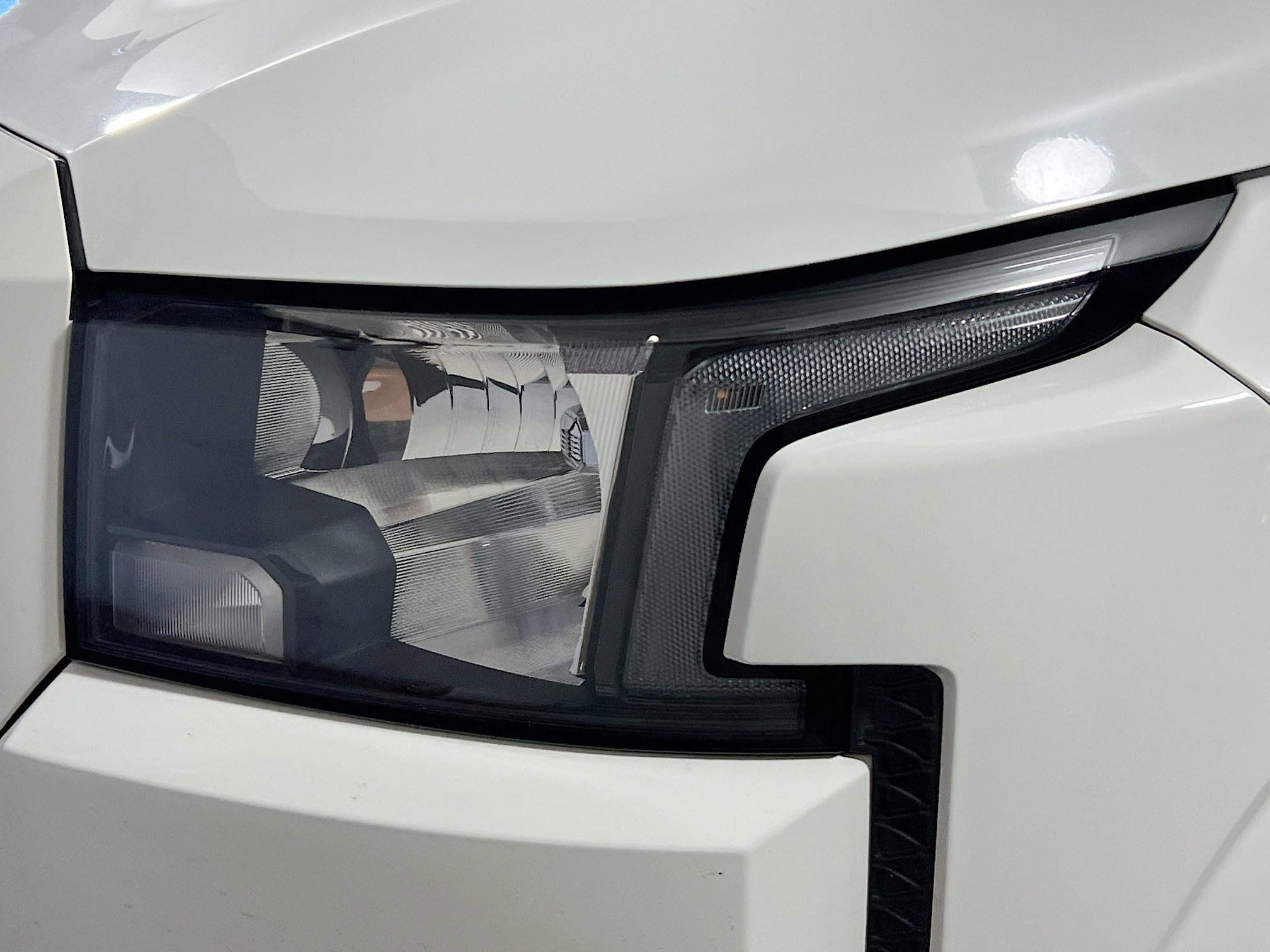 Used 2022 Nissan Frontier SV image 11