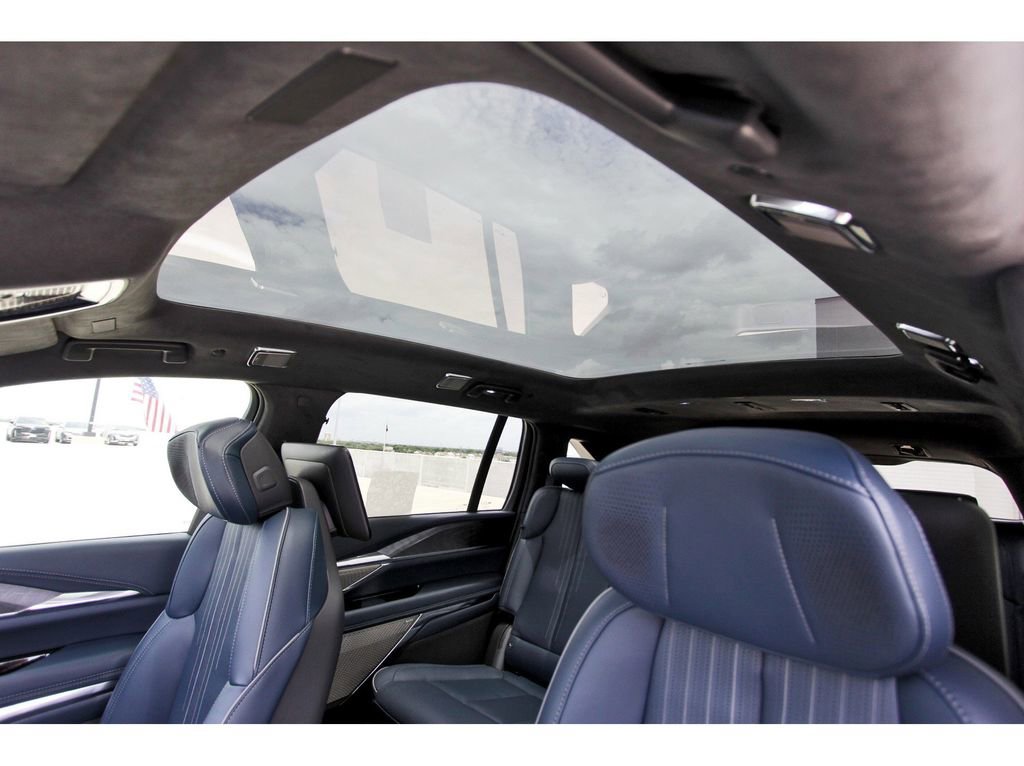 New 2026 Cadillac Escalade IQ Luxury 2 image 23