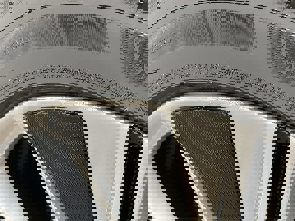 Certified 2024 Cadillac Lyriq Luxury w/ LPO, Floor Liner Package image 32