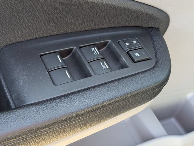 Used 2016 Honda Pilot Elite image 11
