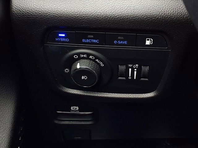 Used 2022 Jeep Grand Cherokee Overland w/ Advanced Protech Group III image 21