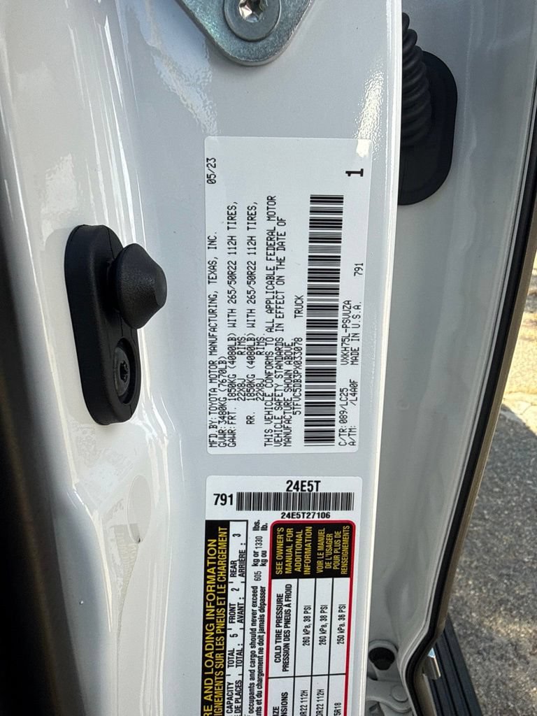 Used 2023 Toyota Tundra Capstone AWD/4WD image 9