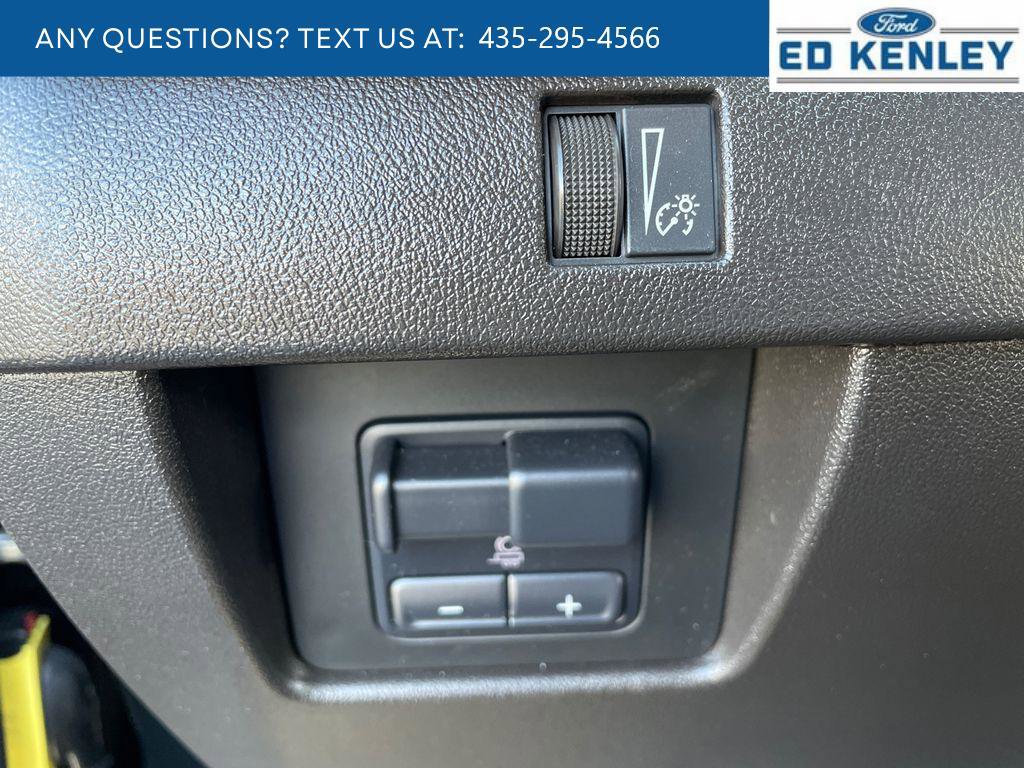 Used 2023 GMC Canyon AT4X image 20