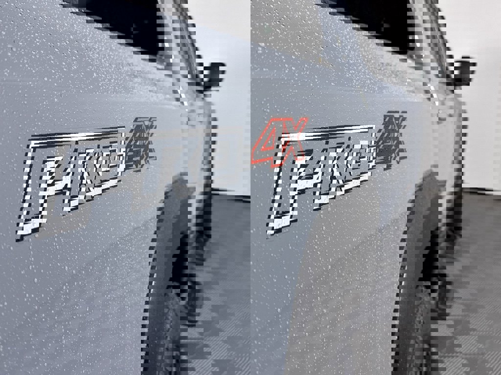 Used 2023 Nissan Frontier PRO-4X w/ Pro Convenience Package image 27