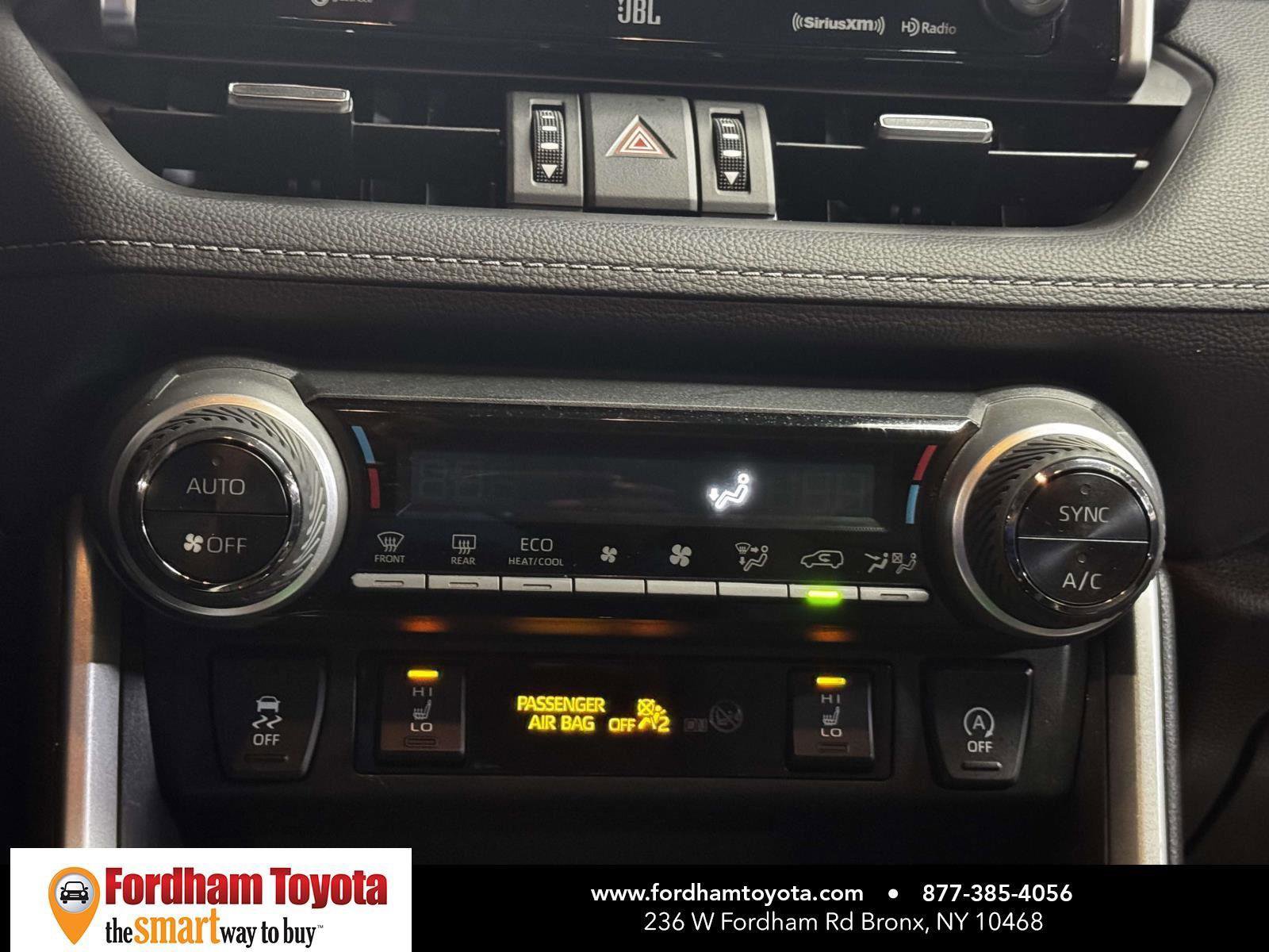 Used 2021 Toyota RAV4 XLE Premium image 27