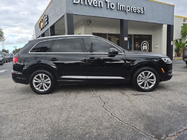 Used 2019 Audi Q7 2.0T Premium w/ Convenience Package AWD/4WD image 4