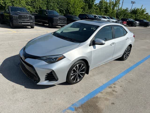Used 2017 Toyota Corolla SE w/ SE Premium Package FWD image 13