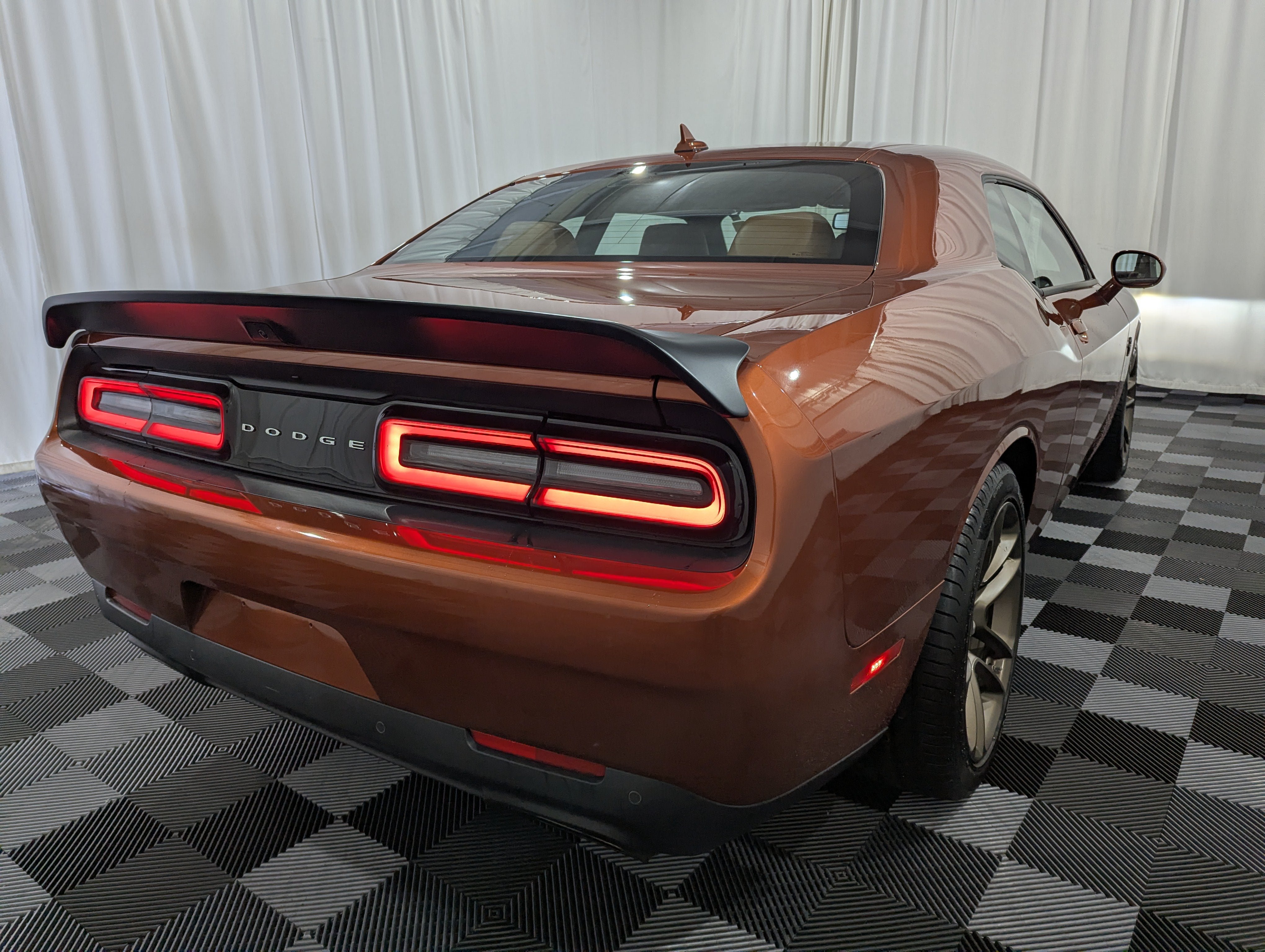 Used 2023 Dodge Challenger SRT Hellcat w/ Driver Convenience Group RWD image 7