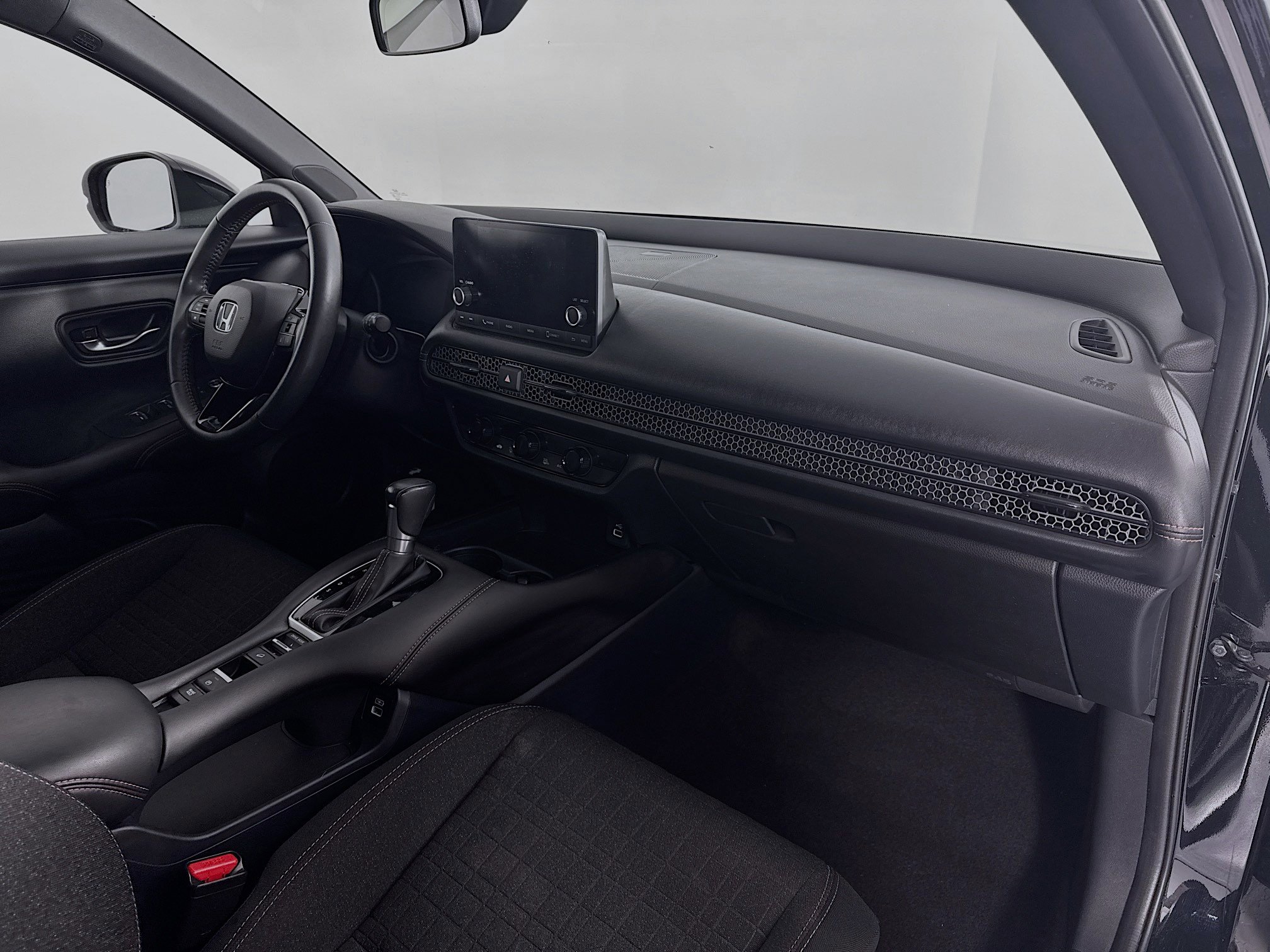 Certified 2023 Honda HR-V Sport image 27