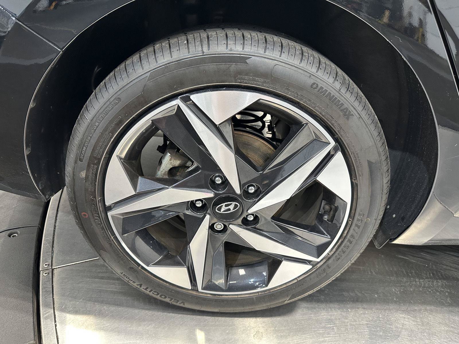 Certified 2023 Hyundai Elantra SEL w/ Convenience Package FWD image 11