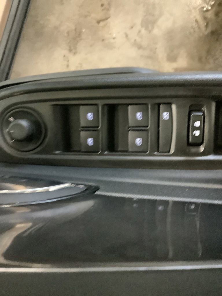 Used 2018 Buick Encore Preferred FWD image 11