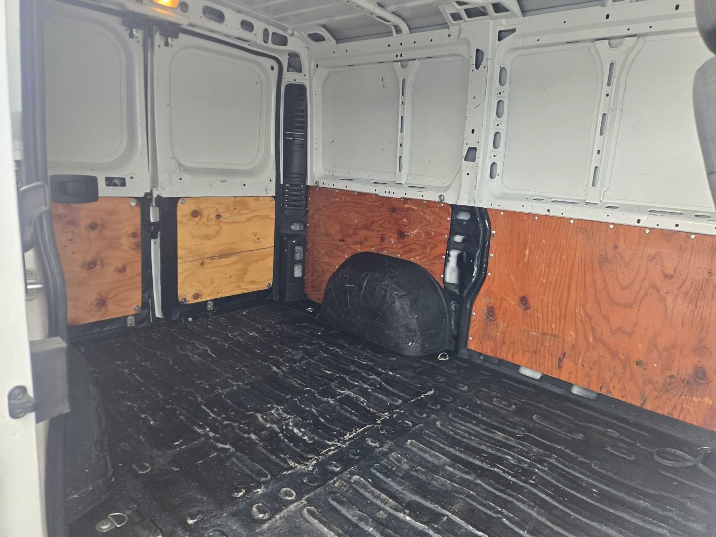 Used 2017 RAM ProMaster 1500 image 13