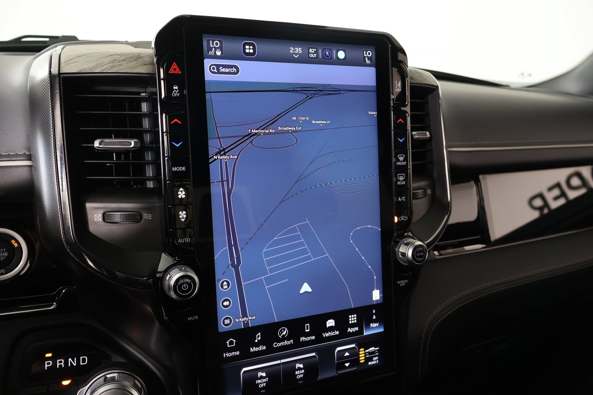 Used 2025 RAM 1500 Limited AWD/4WD image 7