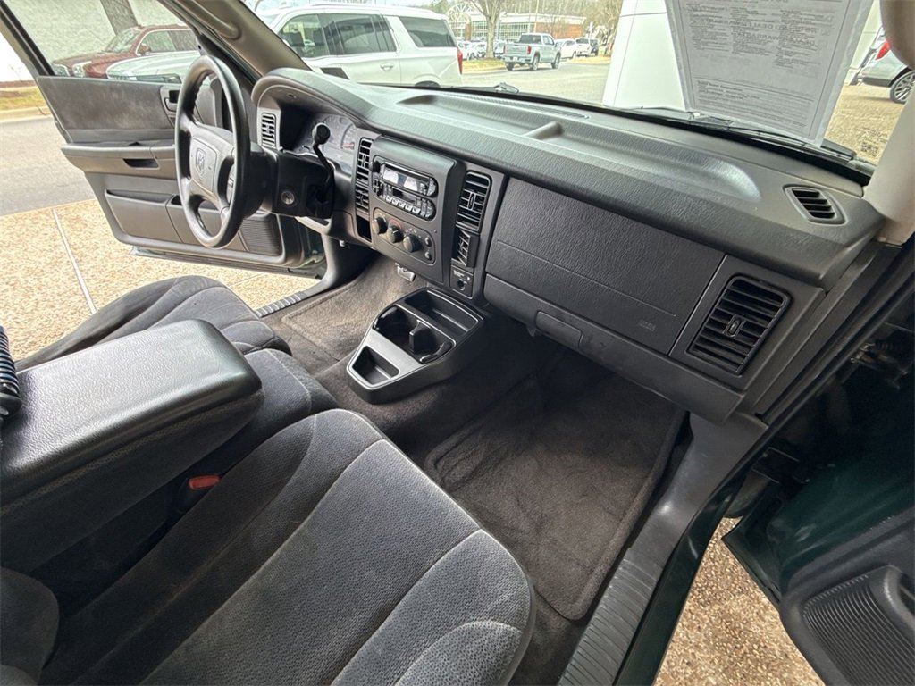 Used 2002 Dodge Dakota SLT image 25