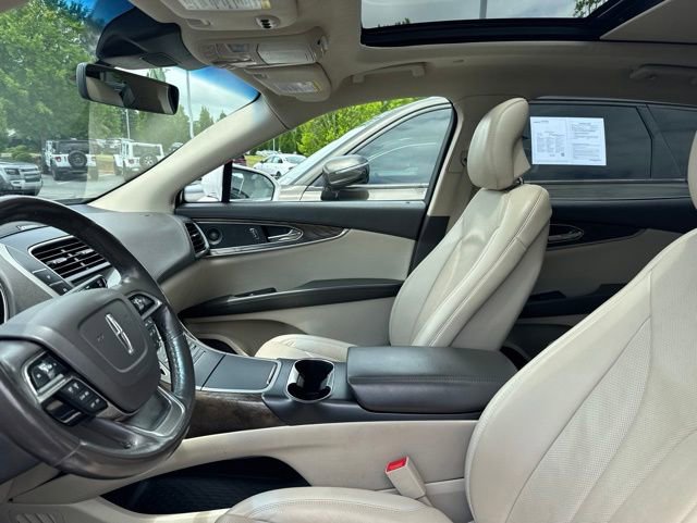 Used 2019 Lincoln Nautilus Reserve w/ Cargo Utility Package FWD image 7