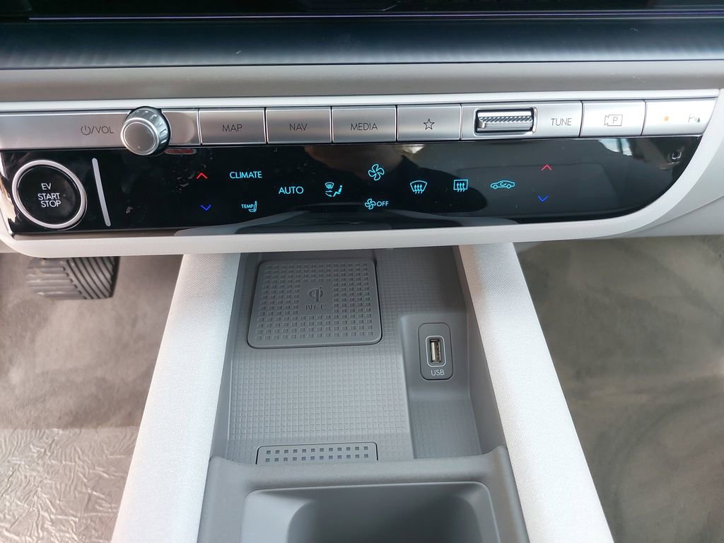 New 2024 Hyundai Ioniq 6 SEL AWD/4WD image 20