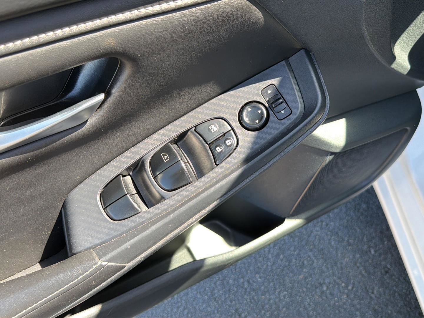 Used 2024 Nissan Sentra SV image 31