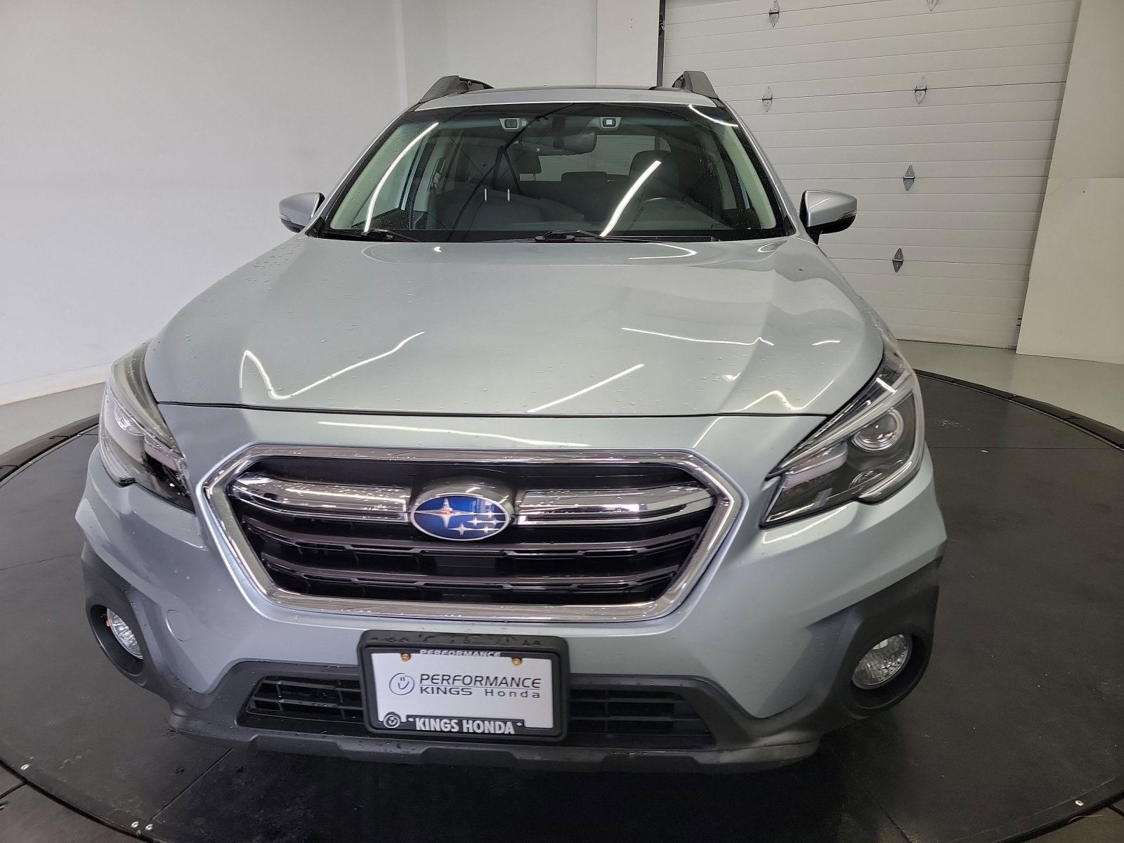 Used 2018 Subaru Outback 2.5i Limited AWD/4WD image 2