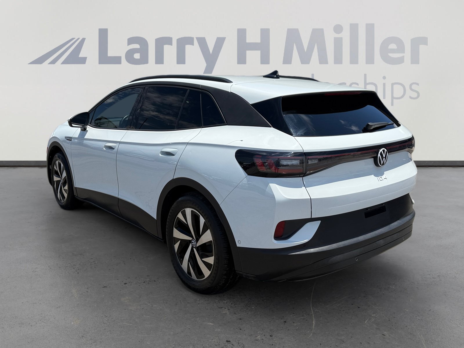 Used 2023 Volkswagen ID.4 Pro RWD image 3