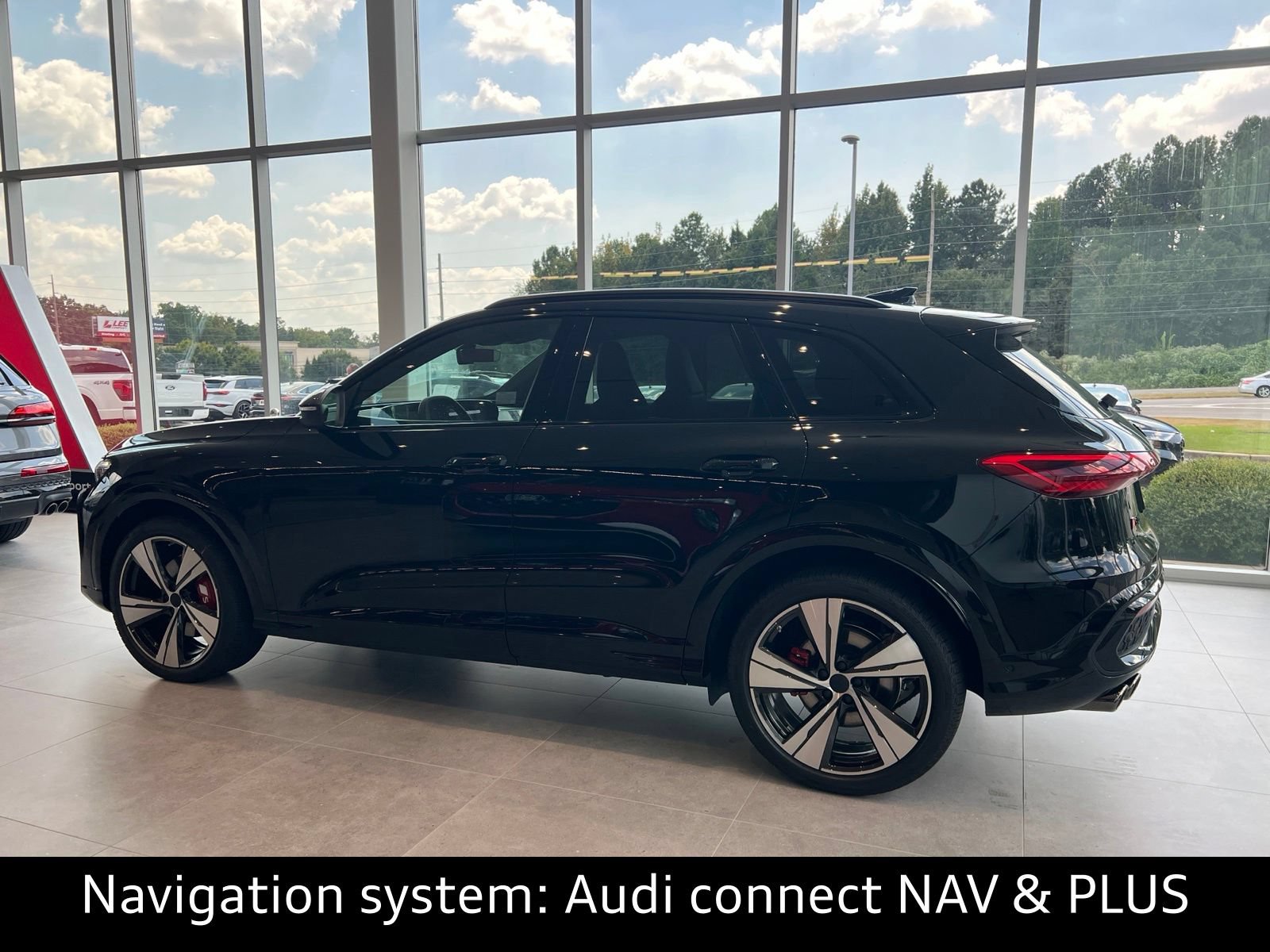 New 2026 Audi SQ5 Premium Plus AWD/4WD image 3