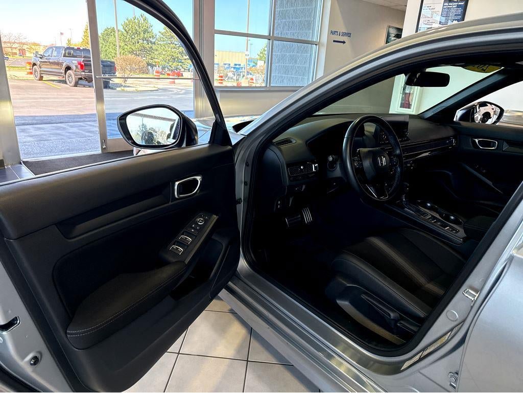 Used 2023 Honda Civic Sport image 17