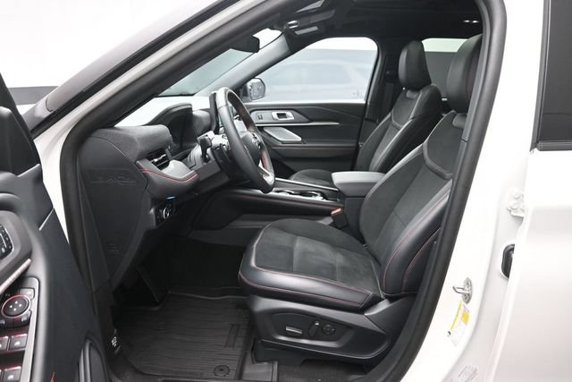 Certified 2025 Ford Explorer ST AWD/4WD image 10