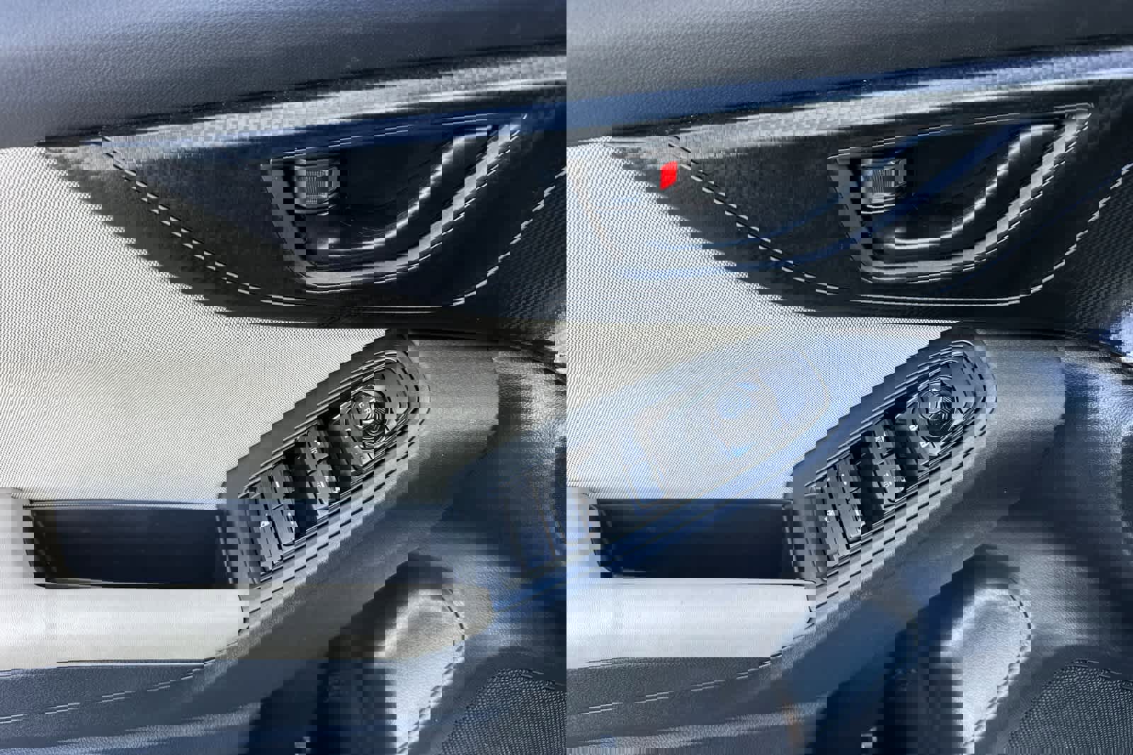 Used 2019 Subaru Impreza 2.0i Premium image 12