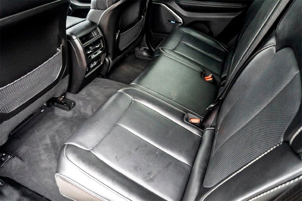 Used 2023 Jeep Grand Cherokee Overland image 27