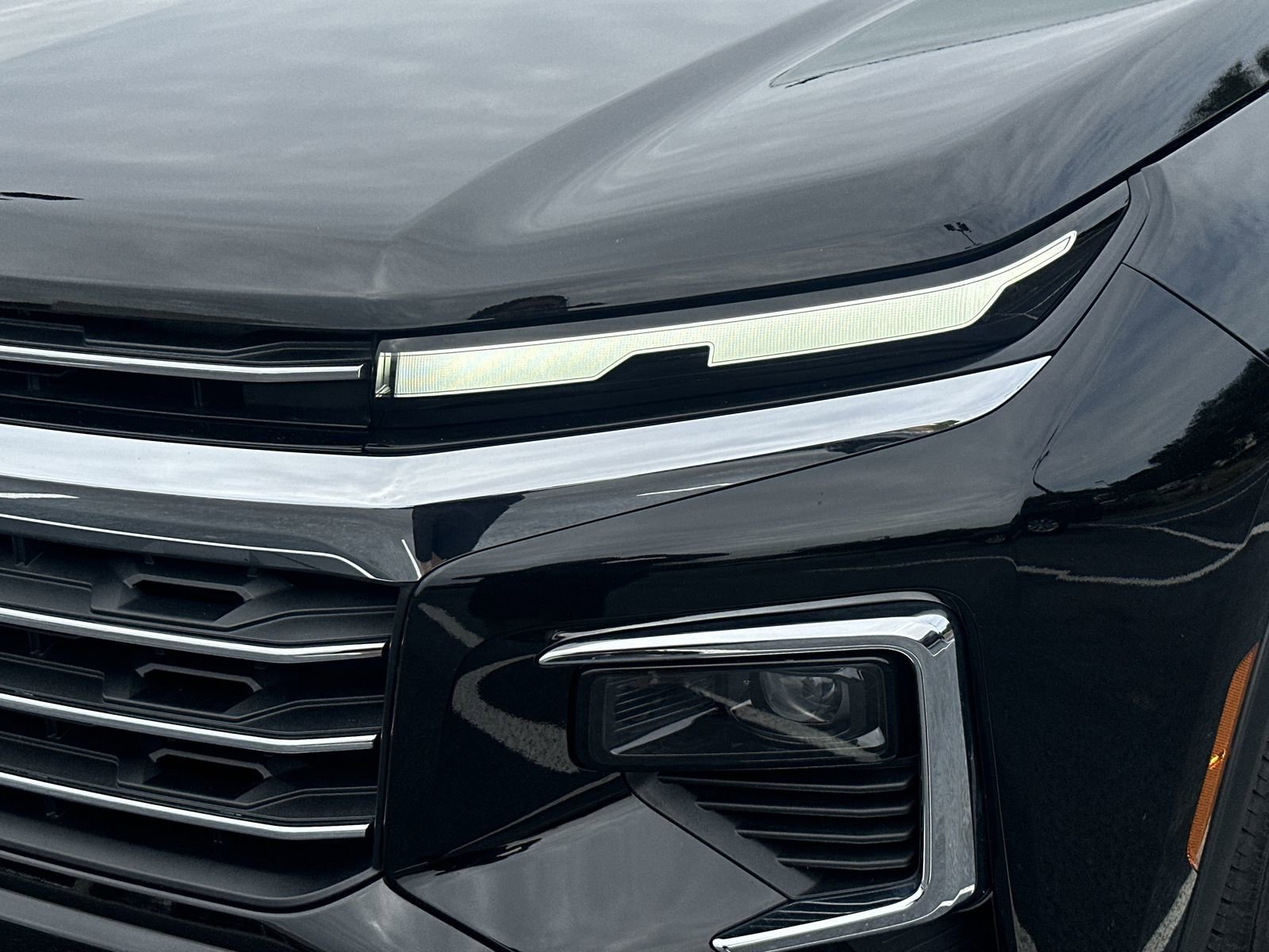 Used 2025 Chevrolet Traverse LT FWD image 11