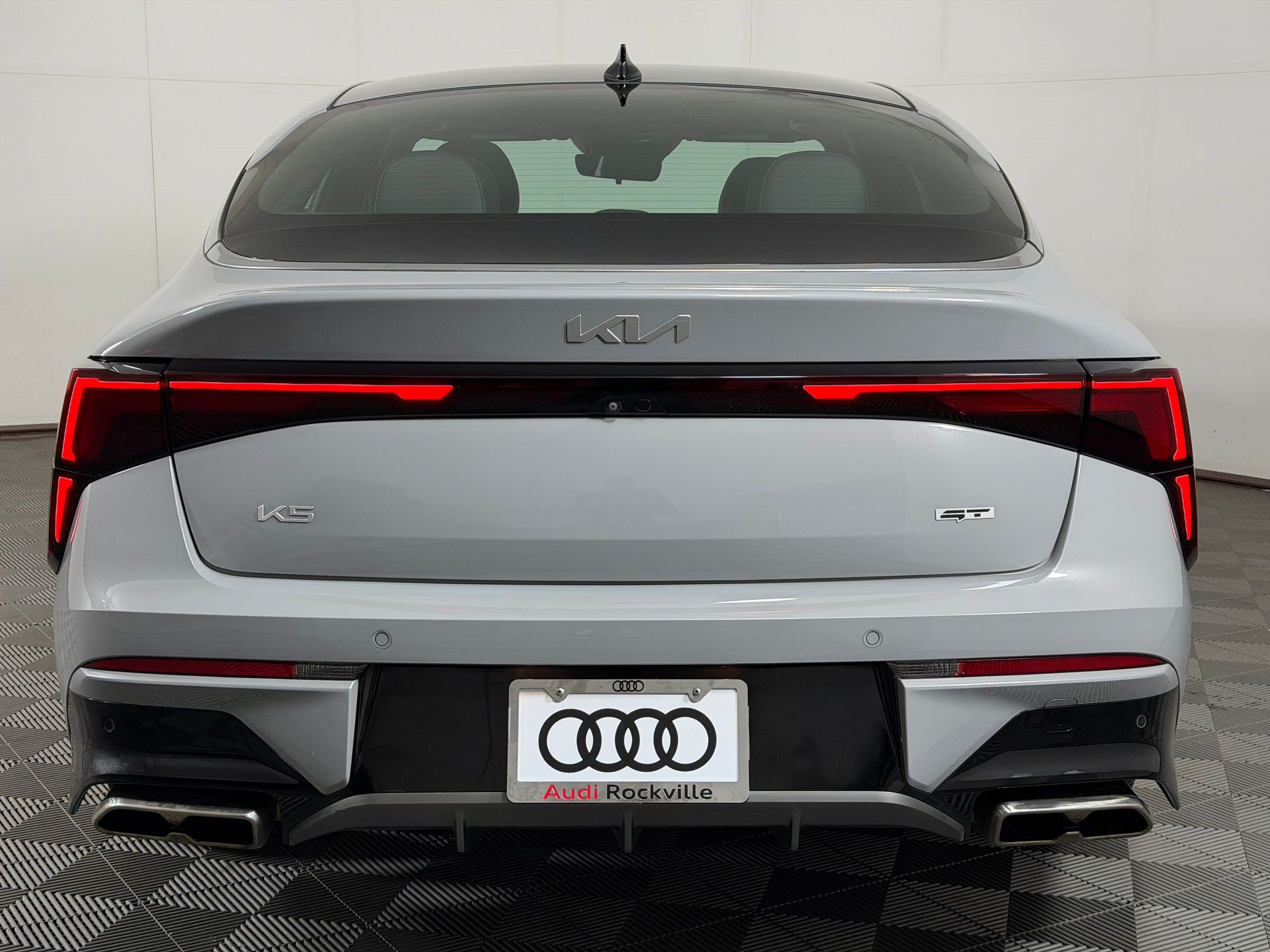 Used 2025 Kia K5 GT FWD image 9