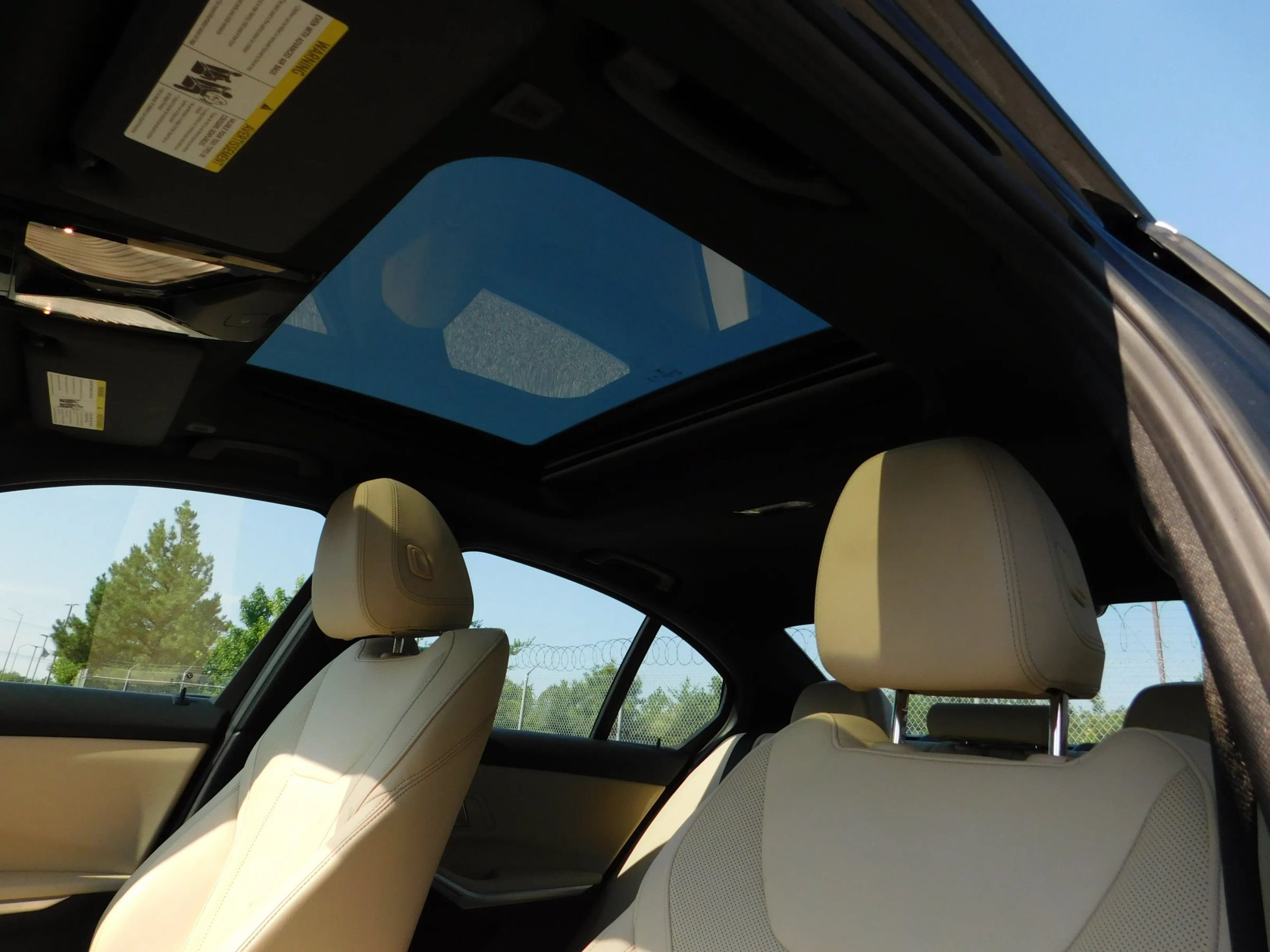 Used 2025 BMW 330i Sedan RWD image 14