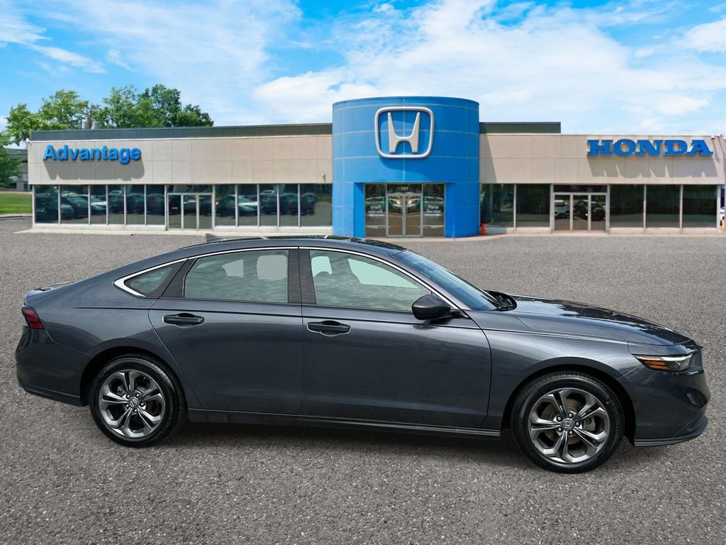 Certified 2023 Honda Accord EX image 3
