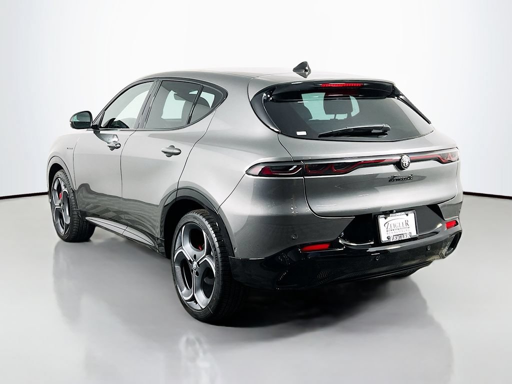 New 2026 Alfa Romeo Tonale w/ Quick Order Package 23H Volce AWD/4WD image 5