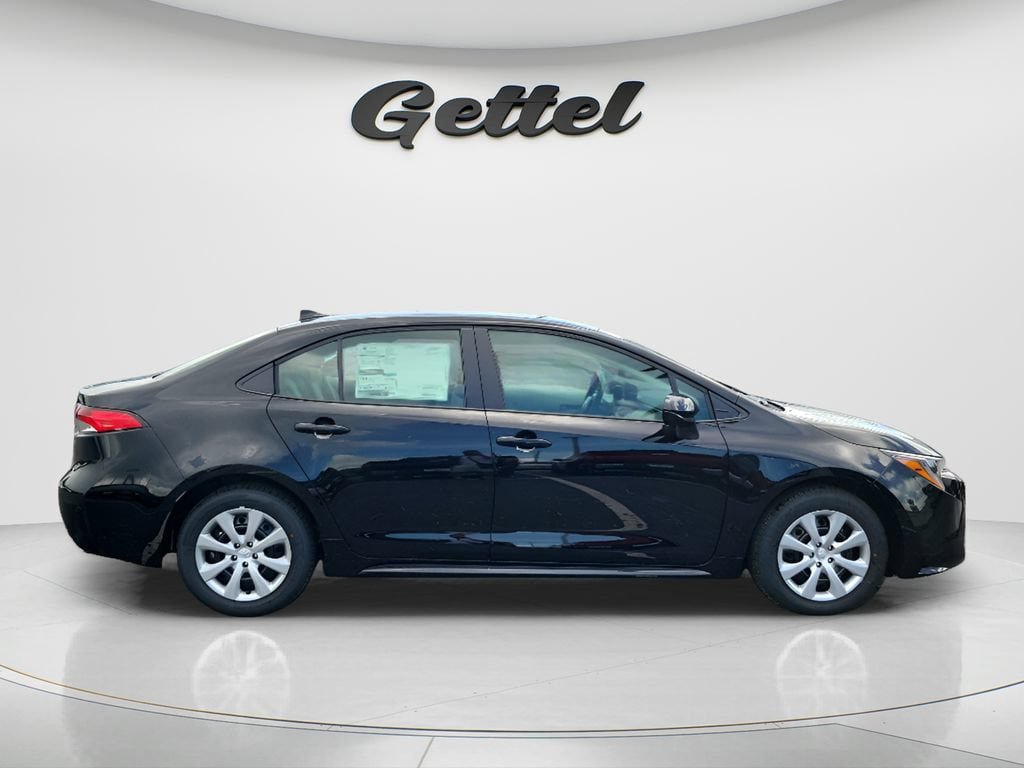 New 2026 Toyota Corolla LE FWD image 4