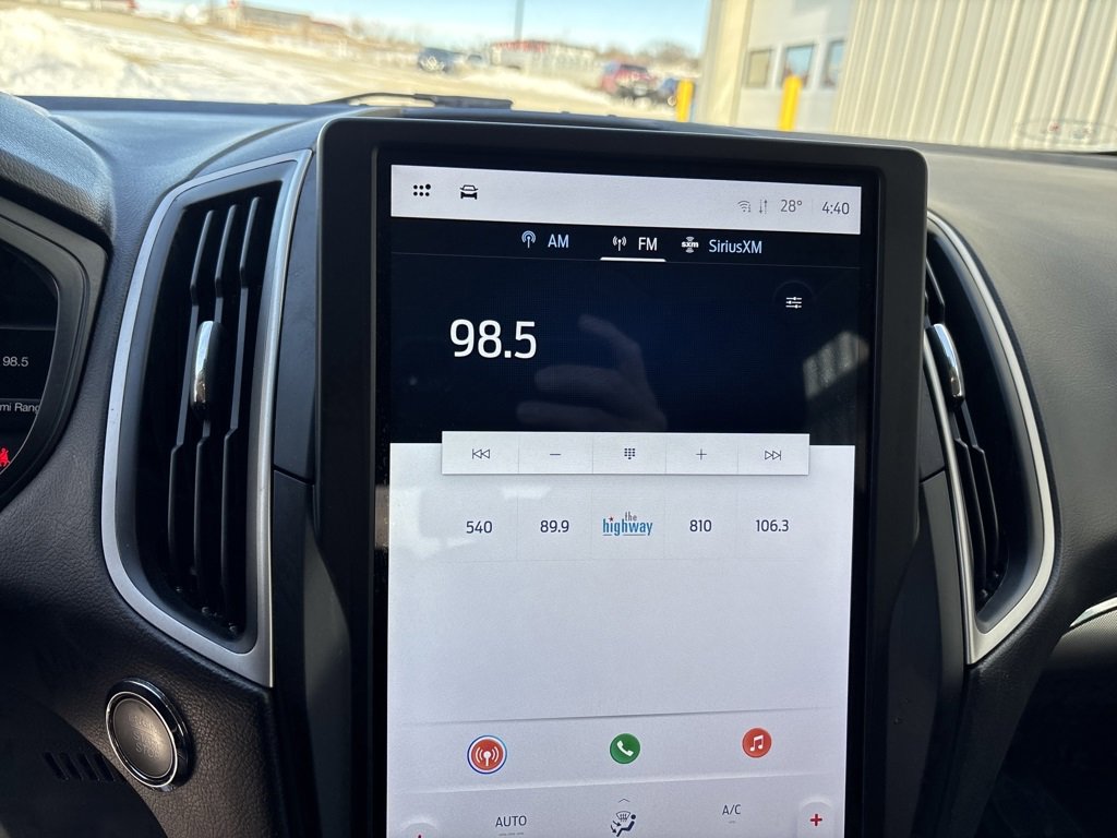 Used 2022 Ford Edge SEL w/ Convenience Package image 18