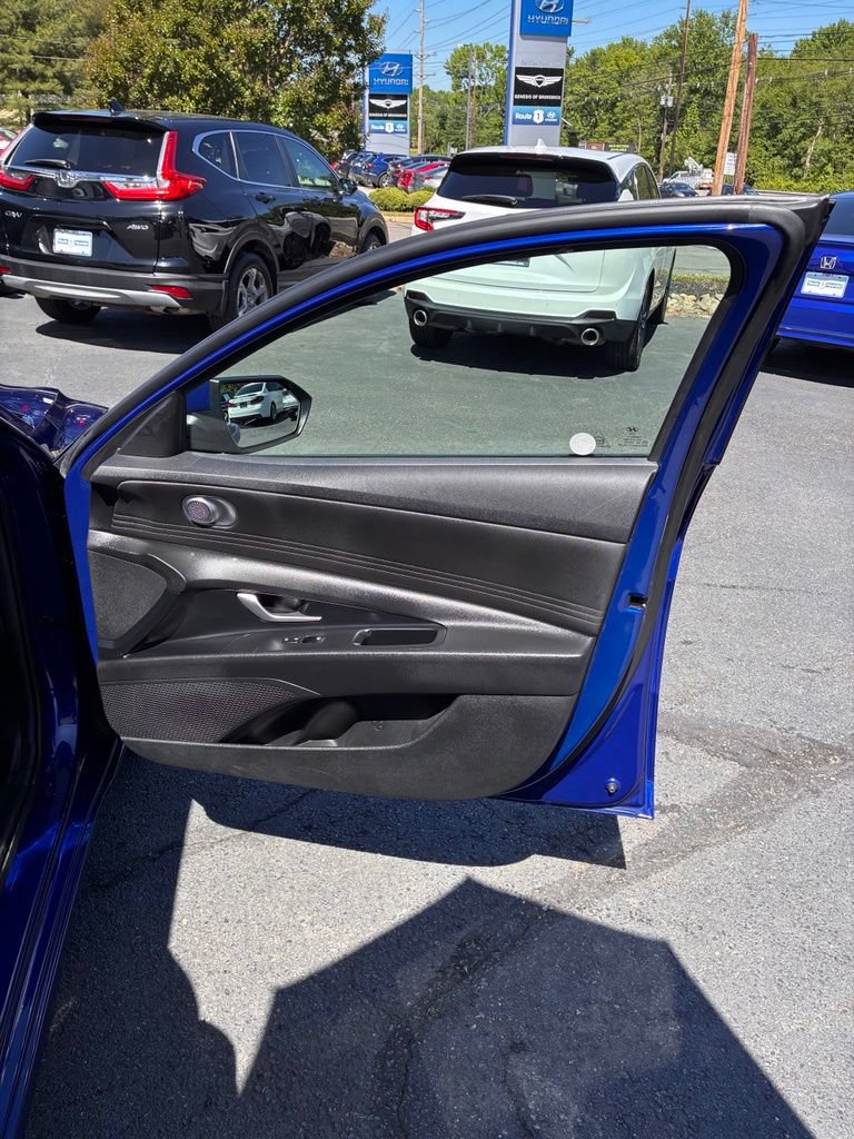 Used 2023 Hyundai Elantra SEL w/ Convenience Package FWD image 42