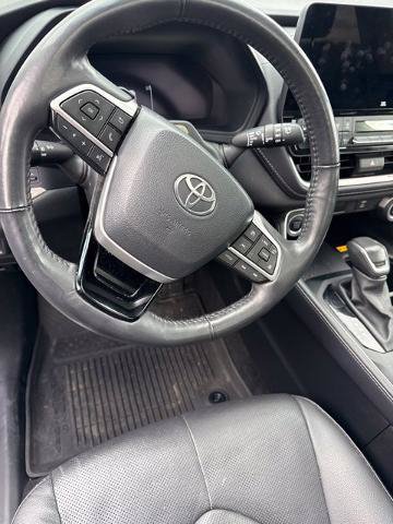 Used 2024 Toyota Grand Highlander AWD image 21
