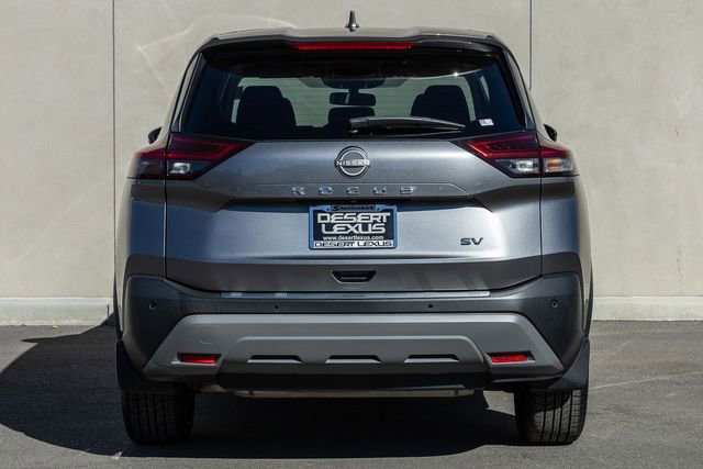 Used 2023 Nissan Rogue SV image 4