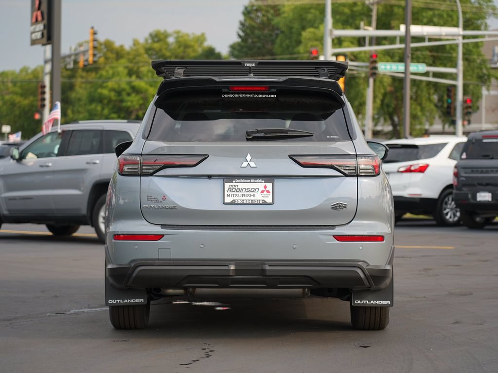 New 2026 Mitsubishi Outlander AWD image 4