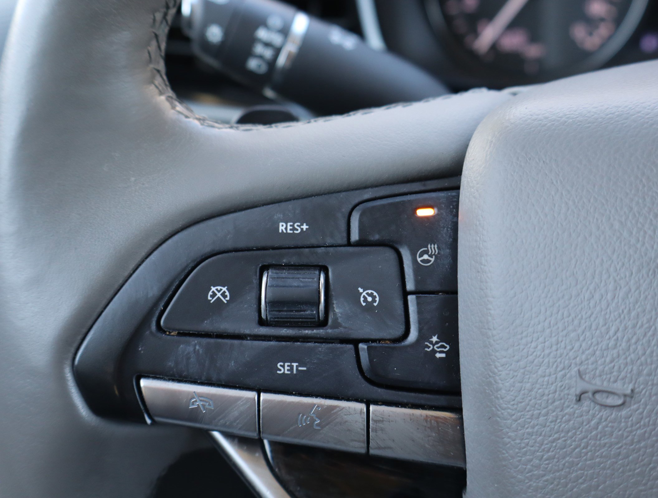 Used 2020 Cadillac XT6 Premium Luxury image 22