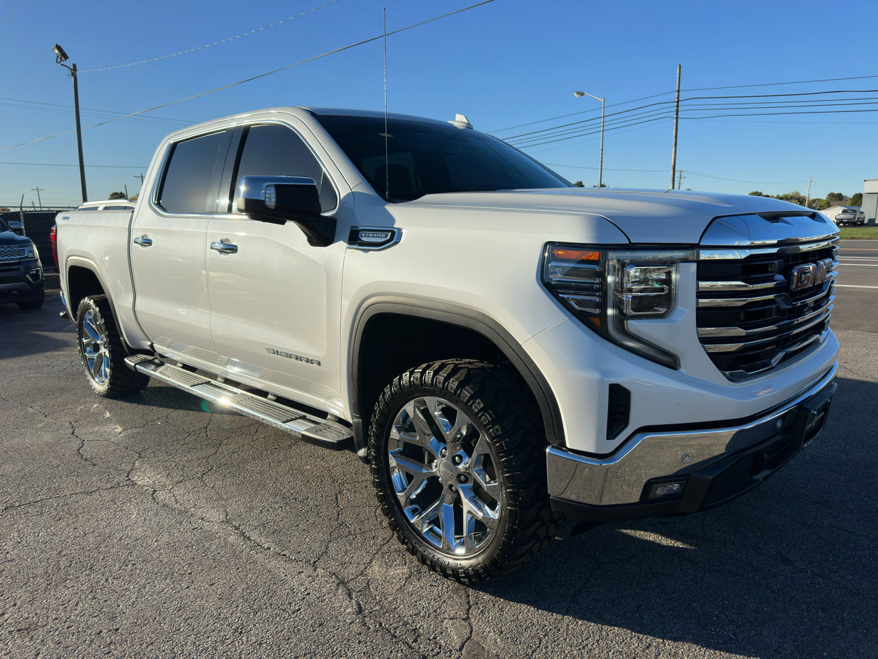 Used 2022 GMC Sierra 1500 SLT image 19