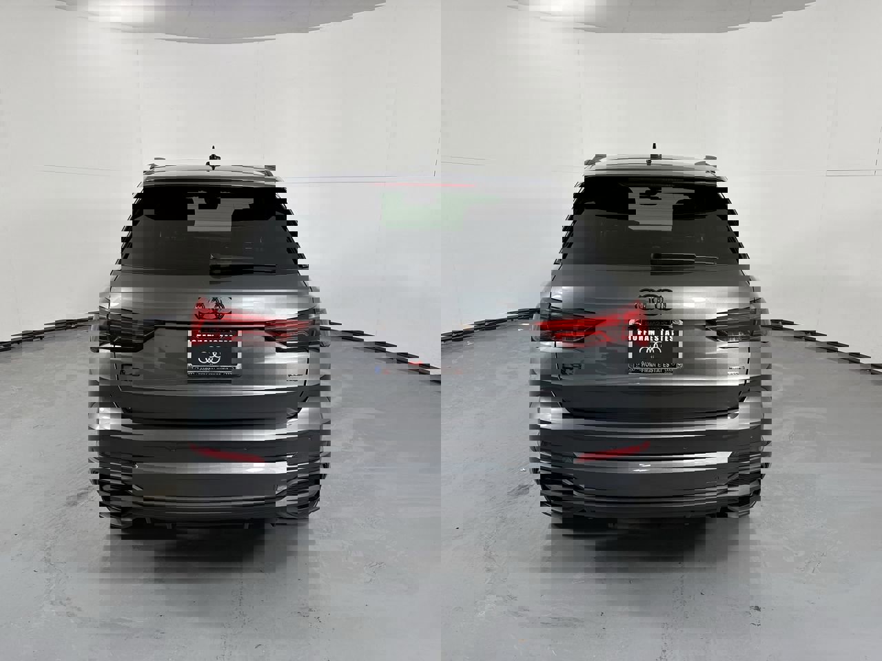 Used 2025 Audi Q3 2.0T Premium Plus w/ Premium Plus Package image 5