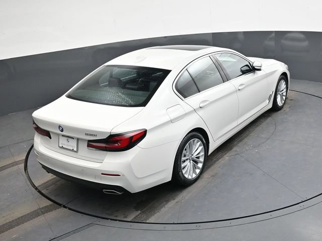 Used 2023 BMW 530i w/ Convenience Package image 25