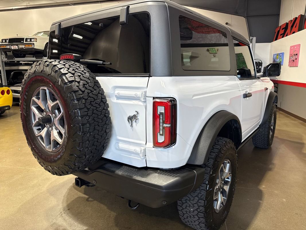 Used 2023 Ford Bronco Badlands image 65