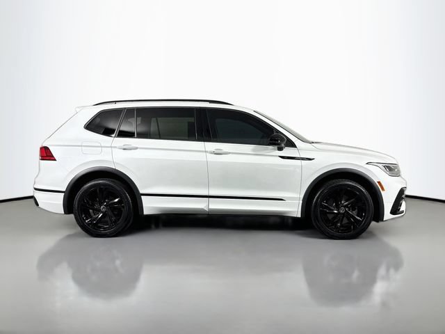 Certified 2023 Volkswagen Tiguan SE R-Line AWD/4WD image 8