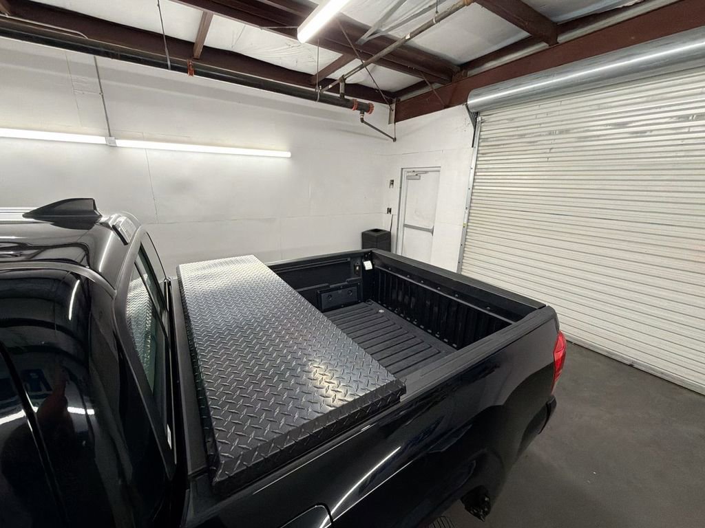 Used 2017 Toyota Tacoma SR w/ SR Convenience Package image 22