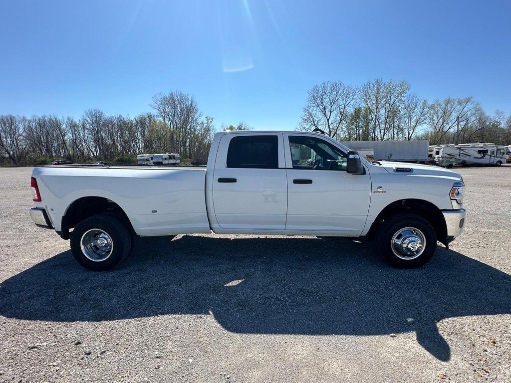 Used 2023 RAM 3500 Tradesman image 2