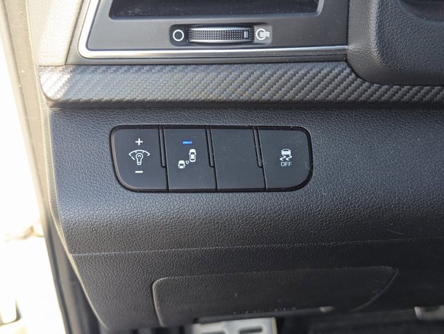 Used 2018 Hyundai Elantra Sport w/ Cargo Package image 22