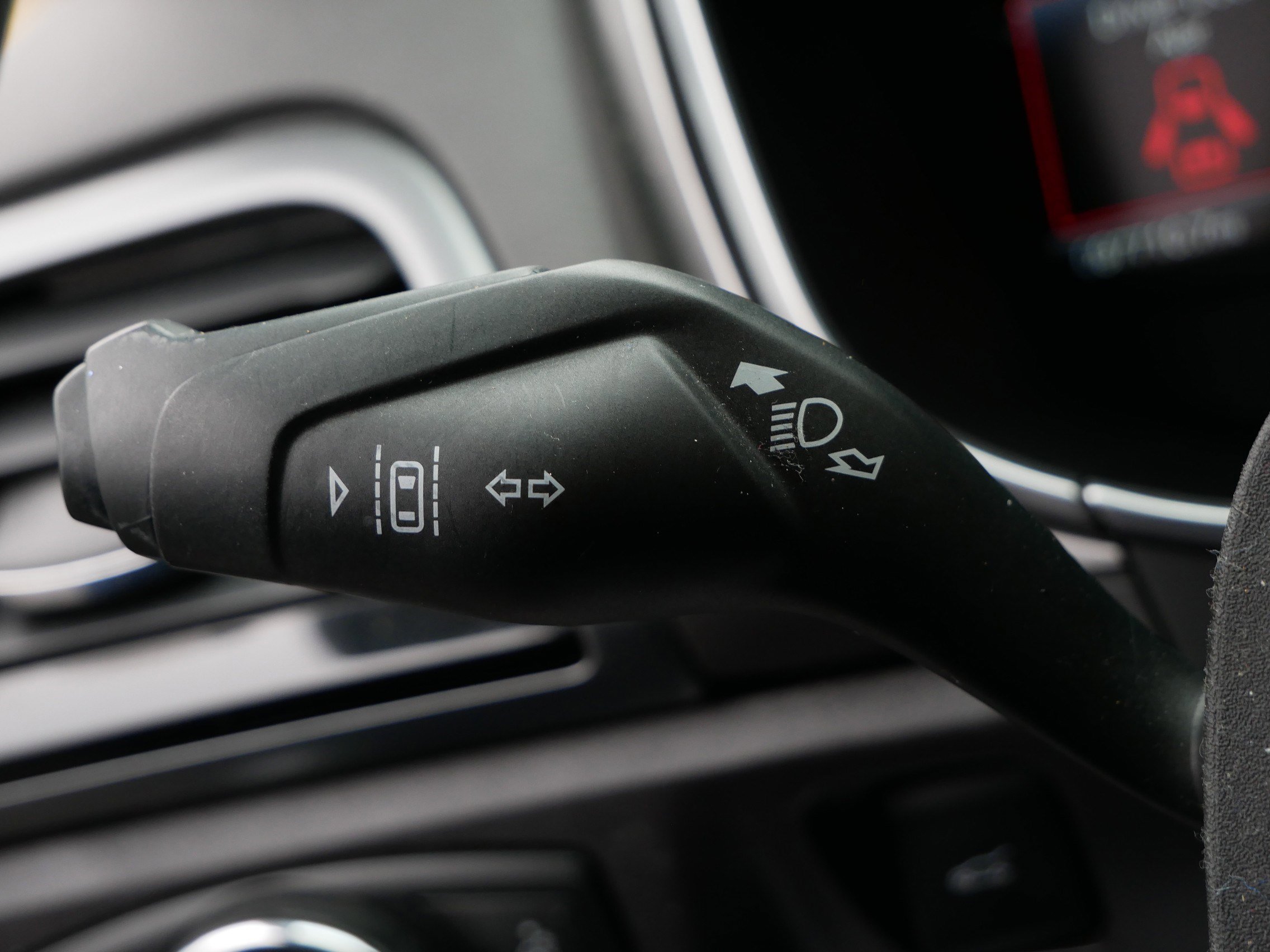 Used 2016 Ford Fusion SE image 32