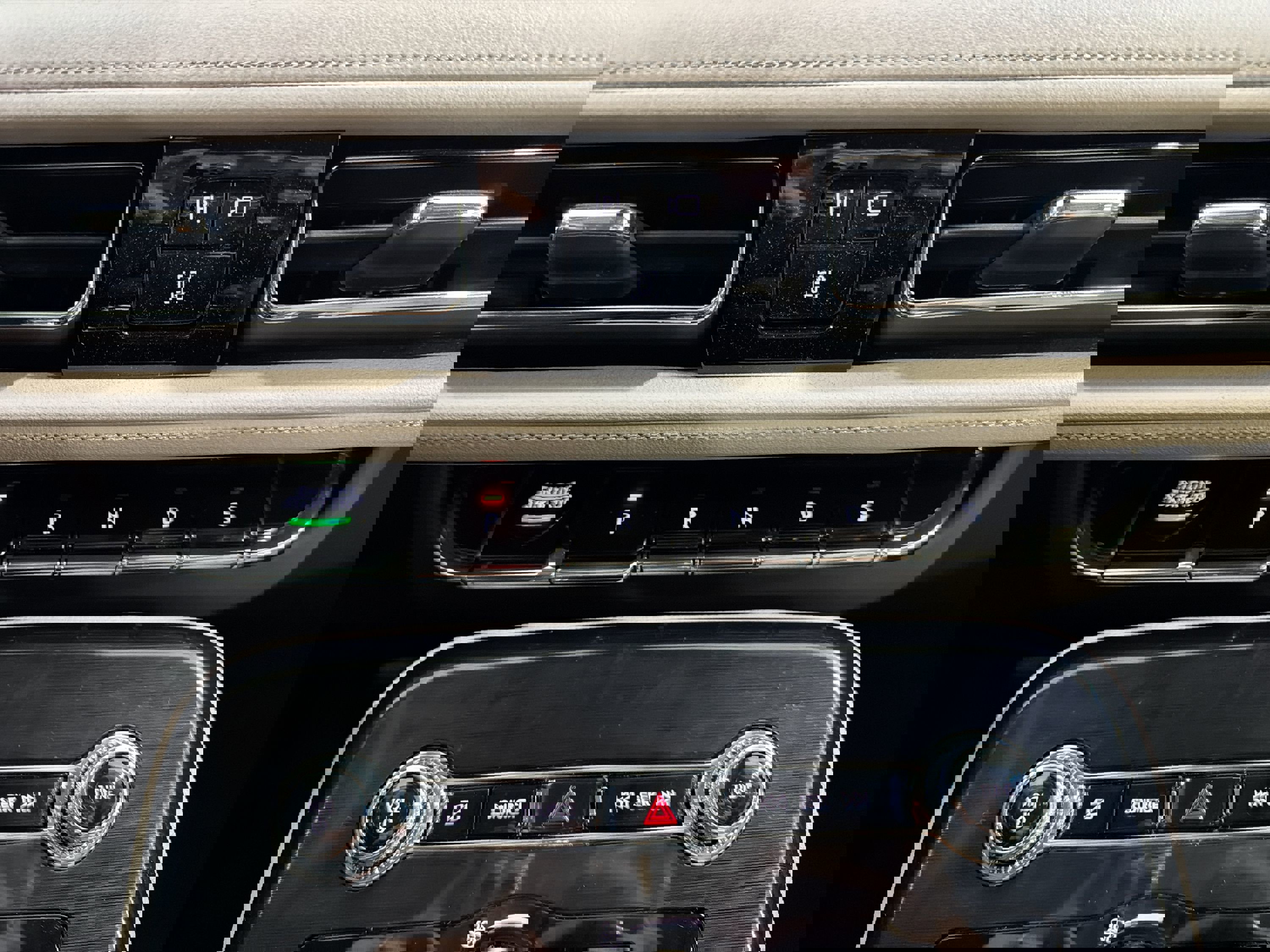 Used 2023 Lincoln Nautilus AWD w/ Premium Package image 21